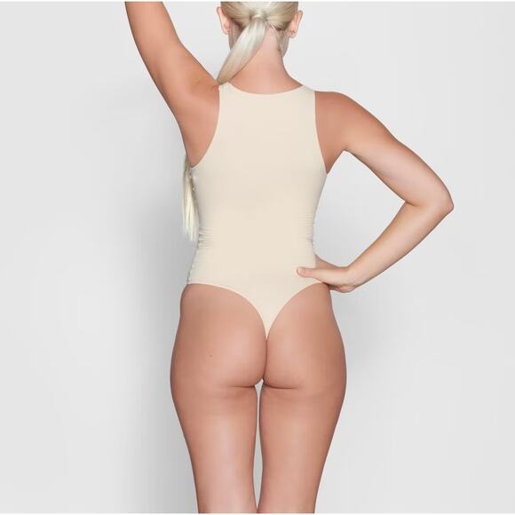 Skims Fits Everybody High Neck Thong Bodysuit Sand Beige Size XS Nude Shapewear - Picture 7 of 14